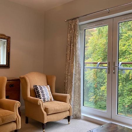 Hedgefield House - Serene Top Floor Flat Инвернес Екстериор снимка